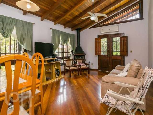 Casa com 3 quartos à venda na Emílio Dimari, 65, Belém Novo, Porto Alegre, 180 m2 por R$ 712.500