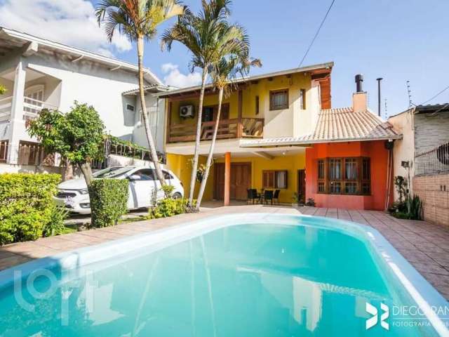 Casa com 4 quartos à venda na Rua Cacilda Yaconis Becker, 223, Rubem Berta, Porto Alegre, 300 m2 por R$ 730.000