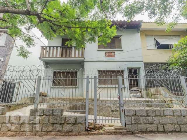 Casa com 10 quartos à venda na Avenida Nova York, 188, Auxiliadora, Porto Alegre, 458 m2 por R$ 4.000.000