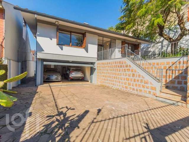 Casa com 5 quartos à venda na Rua Hipólito da Costa, 386, Santa Tereza, Porto Alegre, 357 m2 por R$ 1.390.000