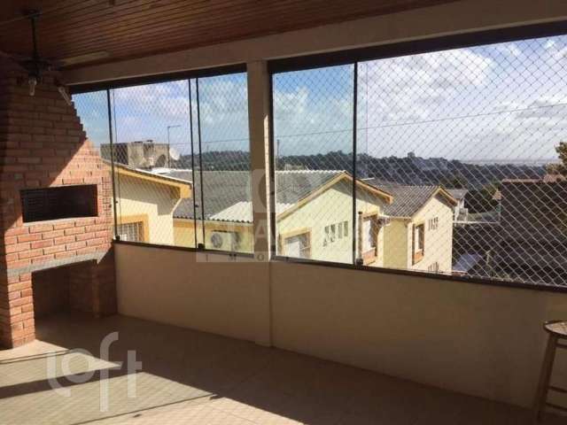 Casa com 3 quartos à venda na Rua Tijuca, 326, Medianeira, Porto Alegre, 225 m2 por R$ 630.000