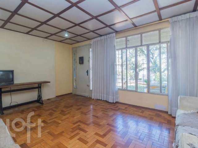 Casa com 2 quartos à venda na Cipó, 1015, Vila Ipiranga, Porto Alegre, 379 m2 por R$ 800.000