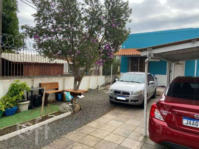 Casa com 3 quartos à venda na Rua Amapá, 158, Vila Nova, Porto Alegre, 134 m2 por R$ 430.000