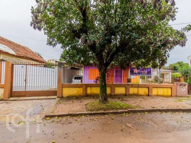 Casa com 2 quartos à venda na Rua Canela, 247, Cavalhada, Porto Alegre, 346 m2 por R$ 200.000