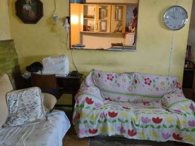 Casa com 2 quartos à venda na Rua Evangelista Francisco da Silva, 92, Cavalhada, Porto Alegre, 100 m2 por R$ 190.000