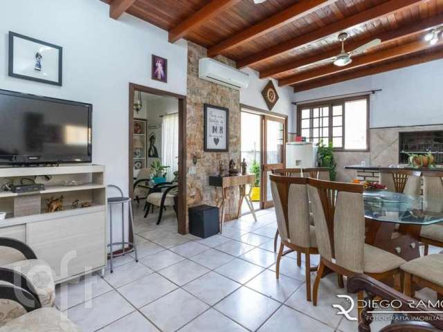 Casa com 3 quartos à venda na Madre Maria Selima, 39, Morro Santana, Porto Alegre, 158 m2 por R$ 680.000