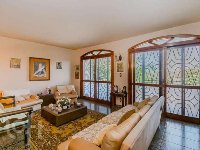 Casa com 6 quartos à venda na Praça José Assunção, 4250, Vila Assunção, Porto Alegre, 600 m2 por R$ 1.600.000