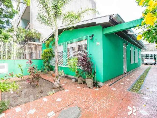 Casa com 3 quartos à venda na Avenida Guido Mondin, 418, São Geraldo, Porto Alegre, 246 m2 por R$ 550.000