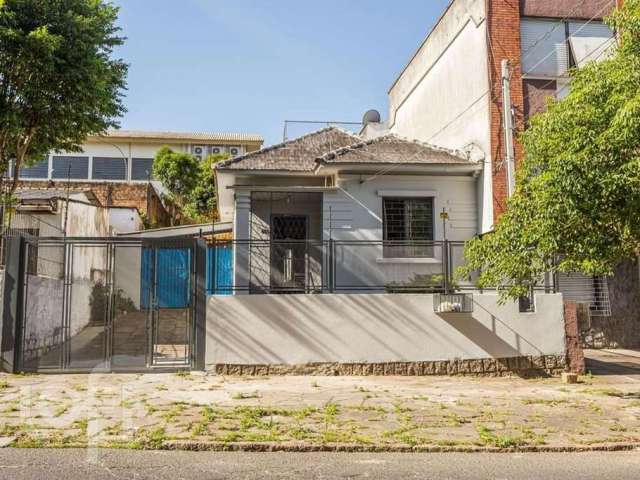 Casa com 3 quartos à venda na Avenida Jordão, 438, Bom Jesus, Porto Alegre, 100 m2 por R$ 460.000