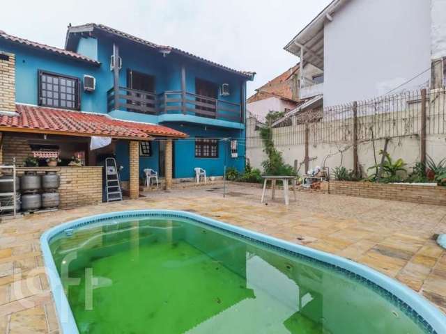 Casa com 3 quartos à venda na Rua Luiz Eurico Tejera Lisboa, 45, Rubem Berta, Porto Alegre, 260 m2 por R$ 550.000