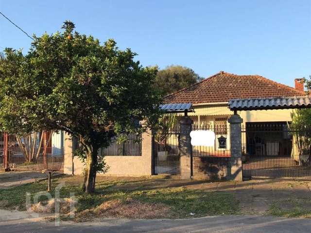 Casa com 3 quartos à venda na Rua Euclides Goulart, 431, Belém Novo, Porto Alegre, 150 m2 por R$ 332.500