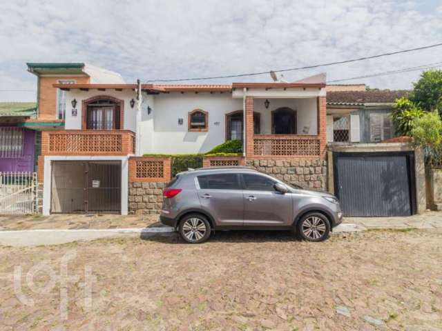 Casa com 3 quartos à venda na Oito, 457, Jardim Carvalho, Porto Alegre, 200 m2 por R$ 485.000