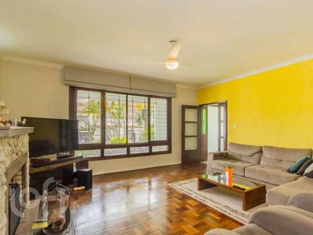 Casa com 4 quartos à venda na Rua Doutor Mário Totta, 331, Tristeza, Porto Alegre, 266 m2 por R$ 1.170.000