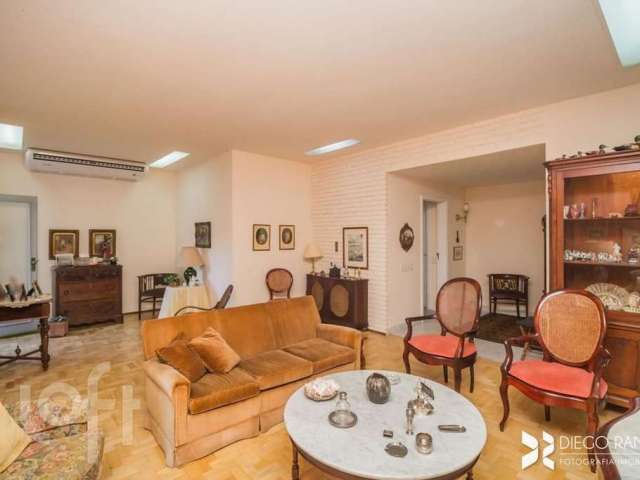 Apartamento com 3 quartos à venda na Praça Doutor Maurício Cardoso, 56, Moinhos de Vento, Porto Alegre, 240 m2 por R$ 2.014.000