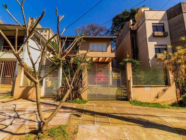 Casa com 3 quartos à venda na Rua Luzitana, 1251, Higienópolis, Porto Alegre, 200 m2 por R$ 1.450.000