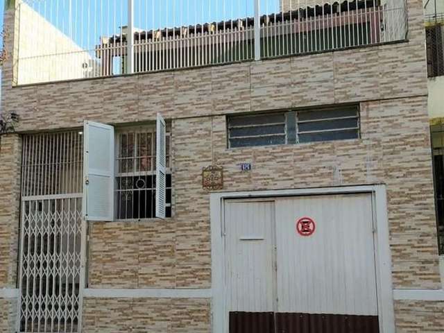 Casa com 4 quartos à venda na Olavo Bilac, 626, Santana, Porto Alegre, 147 m2 por R$ 855.000