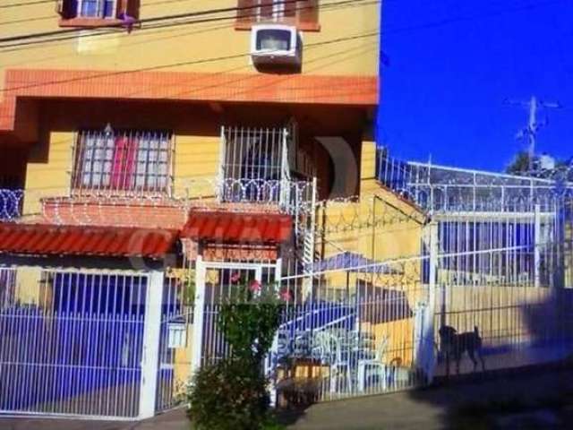 Casa com 3 quartos à venda na Rua Professor Joaquim Louzada, 104, Camaquã, Porto Alegre, 226 m2 por R$ 599.000