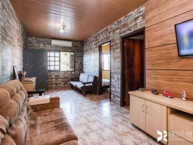 Casa com 4 quartos à venda na Avenida Vinte e Um de Abril, 1062, Sarandi, Porto Alegre, 200 m2 por R$ 350.000