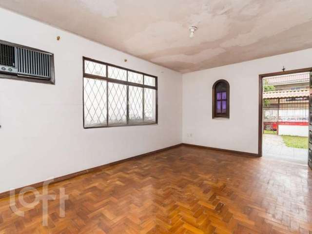 Casa com 3 quartos à venda na Rua Santa Flora, 1159, Cavalhada, Porto Alegre, 240 m2 por R$ 807.000