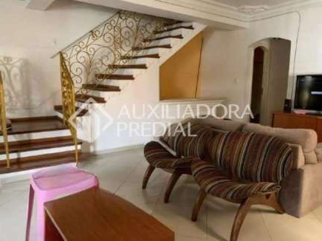 Casa em condomínio fechado com 3 quartos à venda na Rua Cidade de São Sebastião, 233, Nova Petrópolis, São Bernardo do Campo, 250 m2 por R$ 850.000