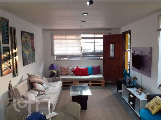 Casa com 2 quartos à venda na Rua Caperuçu, 41, Saúde, São Paulo, 140 m2 por R$ 850.000