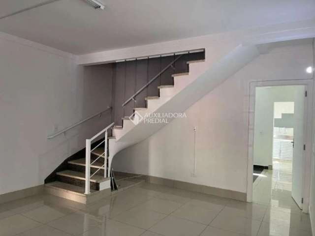 Casa em condomínio fechado com 2 quartos para alugar na Rua das Nogueiras, 88, Jardim, Santo André, 120 m2 por R$ 3.500