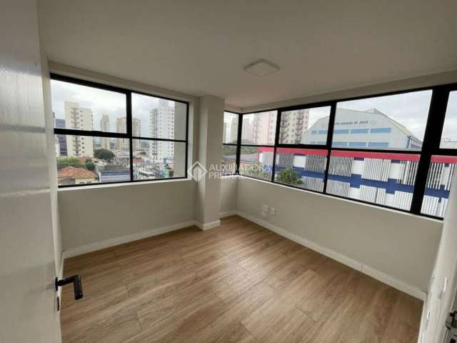 Sala comercial para alugar na Rua Xavier de Toledo, 183, Centro, Santo André, 50 m2 por R$ 1.100