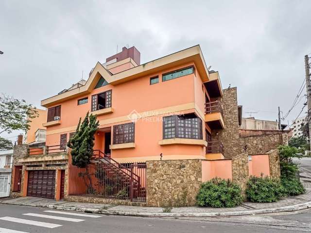 Casa com 3 quartos para alugar na Rua Benedito Luiz Rodrigues, 459, Nova Petrópolis, São Bernardo do Campo, 375 m2 por R$ 7.400