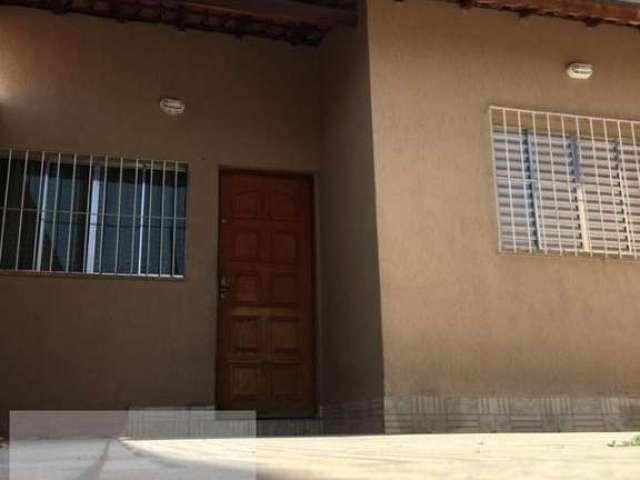 Casa para Venda em Mogi das Cruzes, Vila Brasileira, 3 dormitórios, 1 suíte, 2 banheiros, 2 vagas