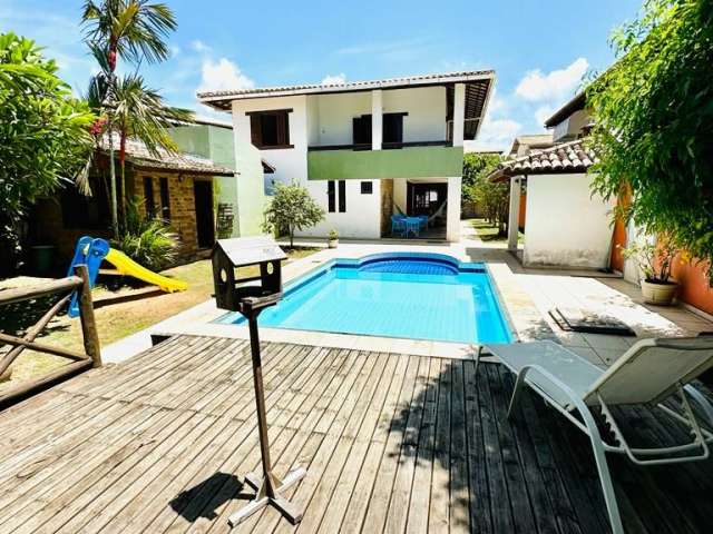 Vendo Excelente Casa em Vilas do Atlântico. R$ 1.500.000,00. Próximo à Praia