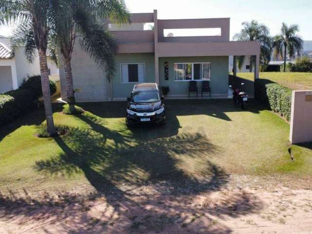 Casa com 3 dormitórios à venda, 140 m² por R$ 460.000,00 - Pardilho - Botucatu/SP