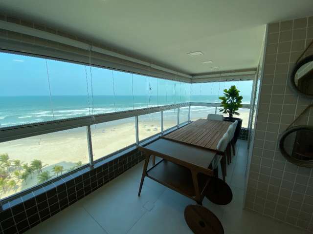 Excepcional apartamento Frente Mar