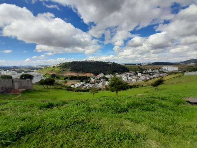 Terreno em condomínio fechado à venda na Rua D, São Pedro, Juiz de Fora por R$ 350.000