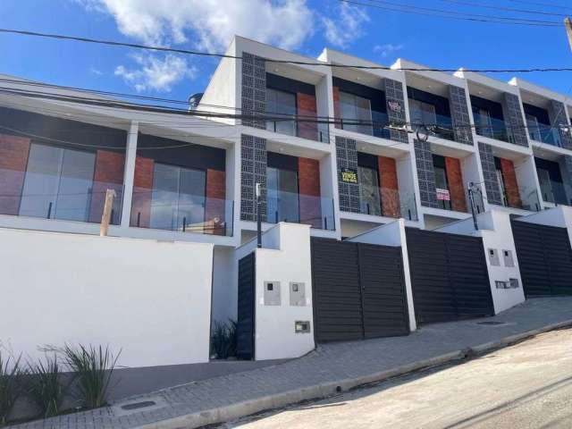 Casa com 2 quartos à venda na Rua Fanny Fortini Sampaio, Fontesville II, Juiz de Fora, 82 m2 por R$ 319.000