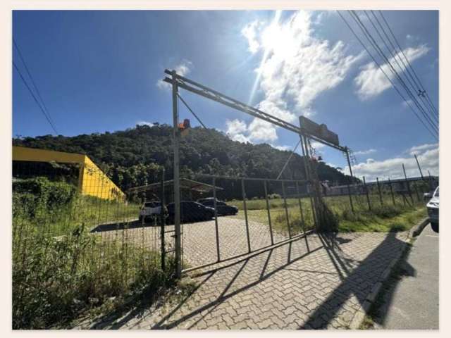 Terreno à venda na Avenida Deusdedith Salgado, Salvaterra, Juiz de Fora por R$ 21.000.000