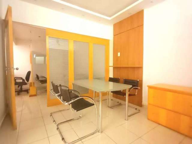 Sala comercial à venda na Rua Santo Antônio, 55, Centro, Juiz de Fora, 97 m2 por R$ 580.000