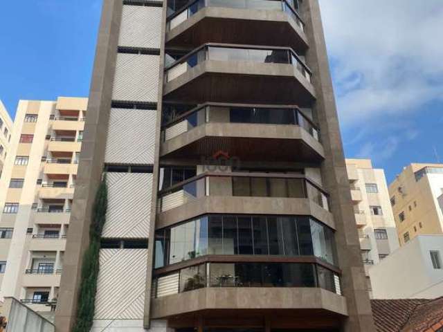 Apartamento com 4 quartos à venda na Rua Delfim Moreira, Granbery, Juiz de Fora, 218 m2 por R$ 890.000