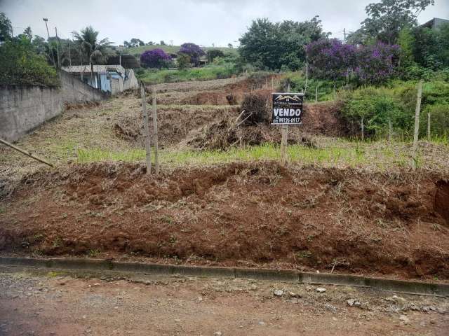 Excelente localização, no Condomínio  Recanto do sol, local seguro, e muita tranquilidade