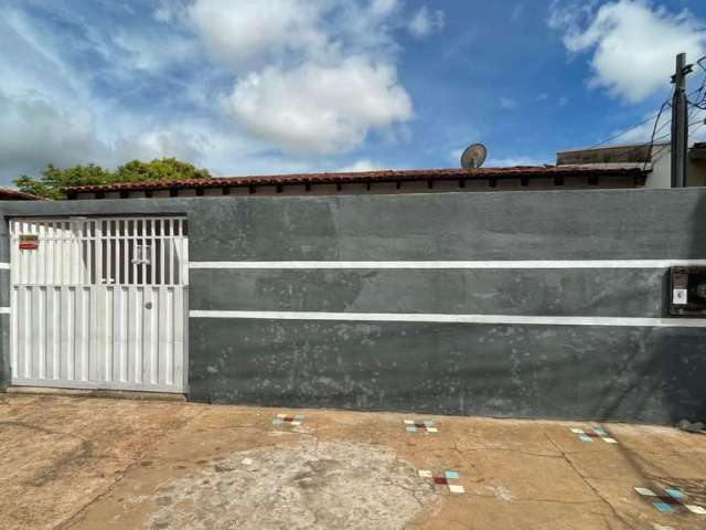 Casa à venda 3 Quartos, 1 Suite, 2 Vagas, 250M², CPA III, Cuiabá - MT