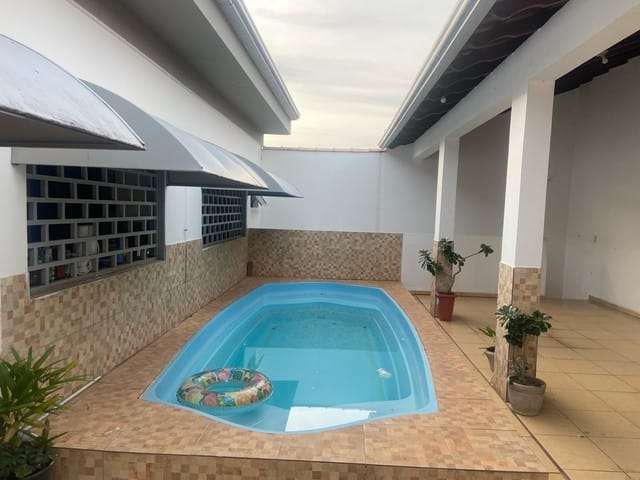 Casa à venda 6 Quartos, 4 Suites, 8 Vagas, 400M², Araés, Cuiabá - MT