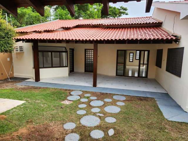 Casa à venda 4 Quartos, 1 Suite, 5 Vagas, 585M², Jardim das Américas, Cuiabá - MT