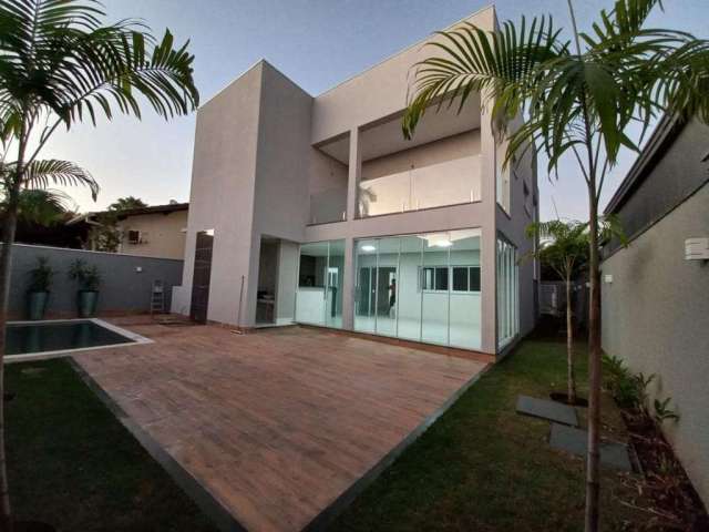 Casa à venda 4 Quartos, 4 Suites, 2 Vagas, 442M², Ribeirão do Lipa, Cuiabá - MT | Condomínio Florai