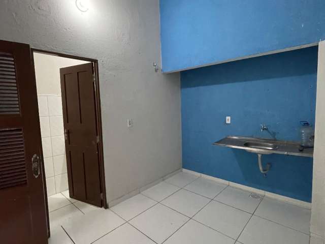 Imóvel para aluguel possui 25 metros quadrados com 1 quarto em Mondubim - Fortaleza - CE