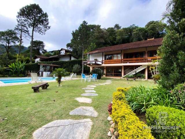 Casa à venda, 224 m² por R$ 1.750.000,00 - Comary - Teresópolis/RJ