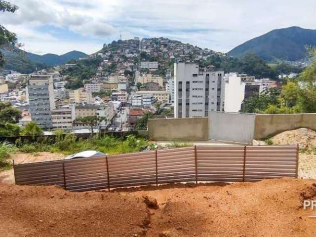 Terreno à venda, 720 m² por R$ 299.900,00 - Jardim Europa - Teresópolis/RJ