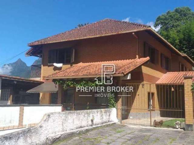 Casa à venda, 350 m² por R$ 750.000,00 - Araras - Teresópolis/RJ