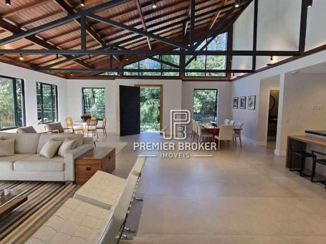 Casa com 5 dormitórios à venda, 497 m² por R$ 4.980.000,00 - Comary - Teresópolis/RJ