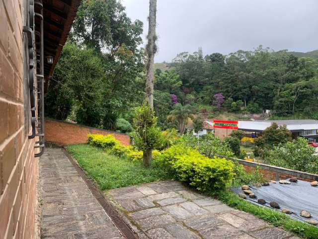 Casa à  venda no Carangola  Petrópolis