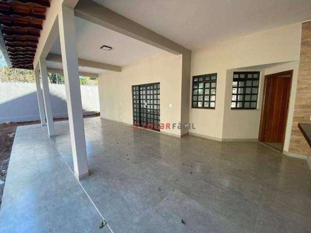 Sobrado com 4 dormitórios para alugar, 300 m² por R$ 4.000,00/mês - Vila Bosque - Maringá/PR