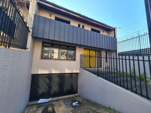 Casa comercial à venda na Engenheiro Serafim Voloschen, 206, Ecoville, Curitiba por R$ 980.000